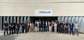 Equipo Pieralisi España Aldino Zeppelli directivos de la compañía oleo250624