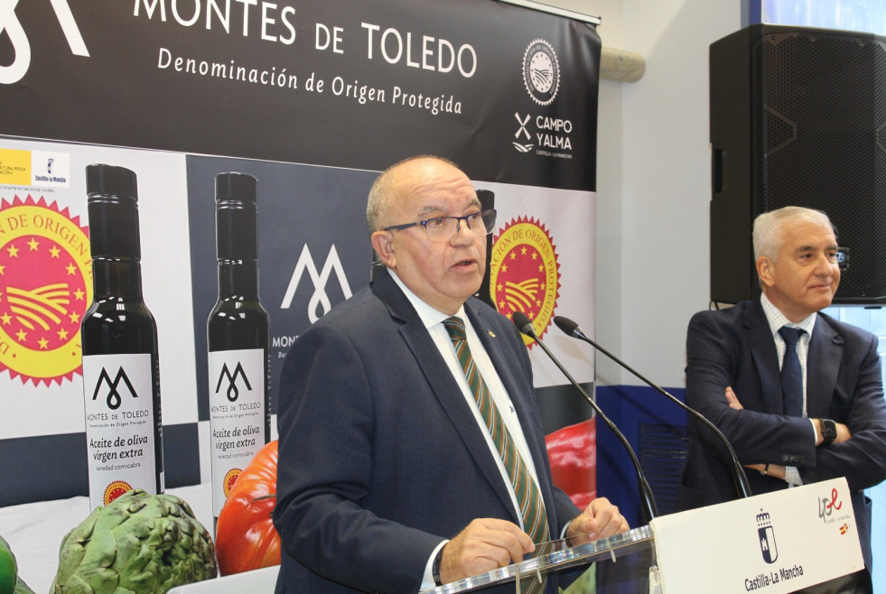 Gregorio Gomez Presidente DO Montes de Toledo oleo020724