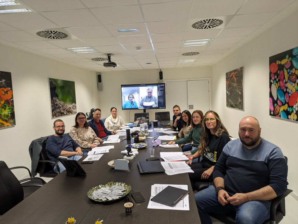 Primera reunión  Vitaterra oleo160924