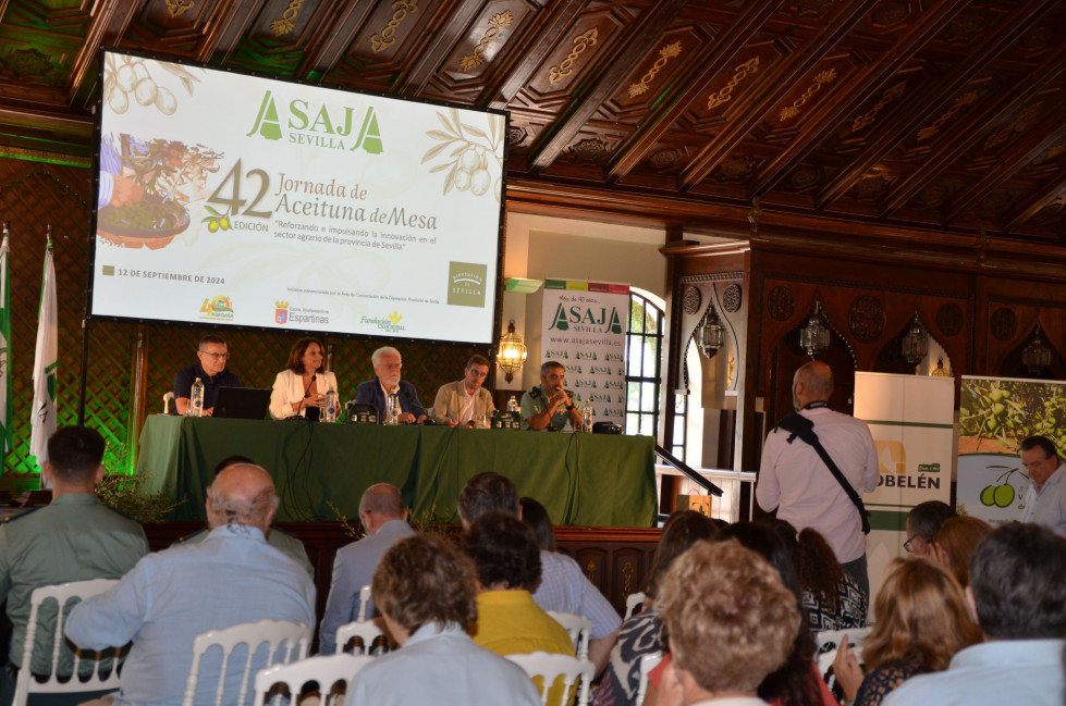 Inauguración 42 Jornada Aceituna de Mesa ASAJA Sevilla oleo170924