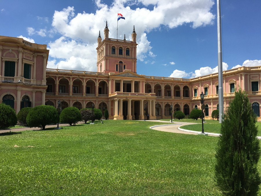 Paraguay Palacio Presidencial pixabay oleo031024