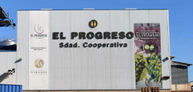 El progreso patio central oleo291024